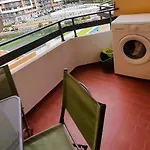 Happy アパート ポルティマン